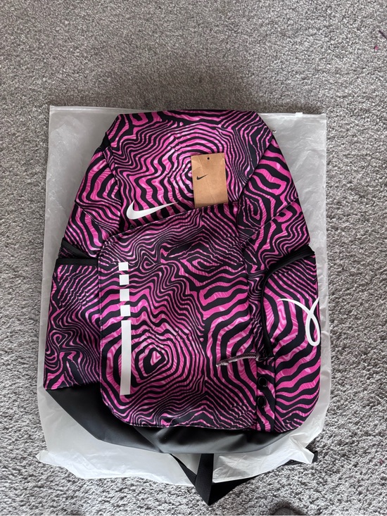 Nike Handbags - Nike Pink Elite backpack